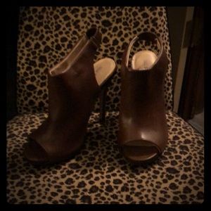 Brown stilello size 7 heels
